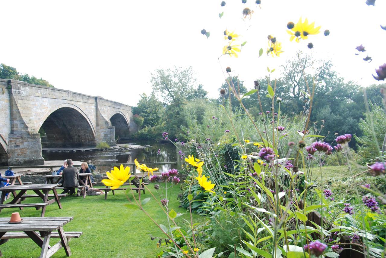The Bull Inn West Tanfield Ripon Extérieur photo
