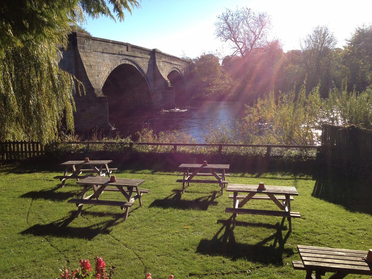 The Bull Inn West Tanfield Ripon Extérieur photo