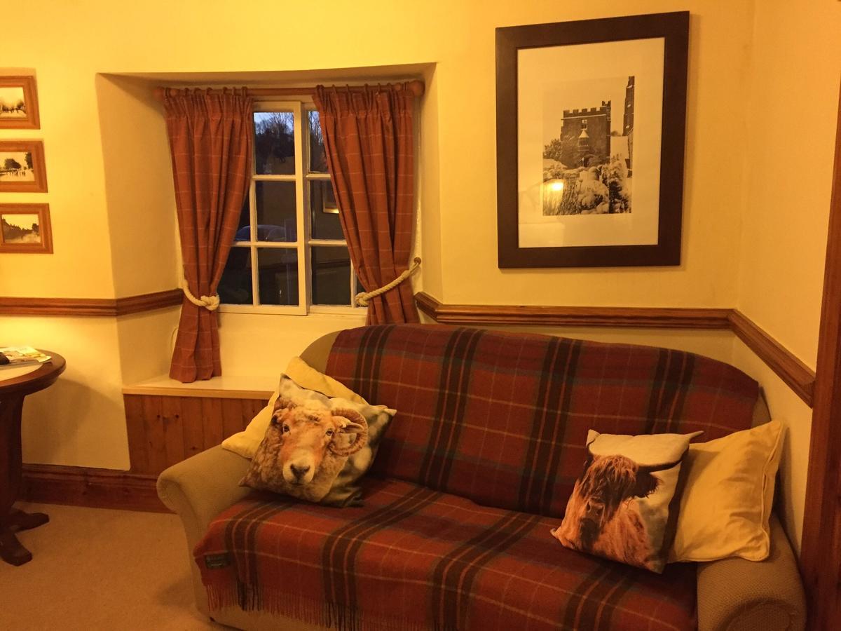 The Bull Inn West Tanfield Ripon Extérieur photo